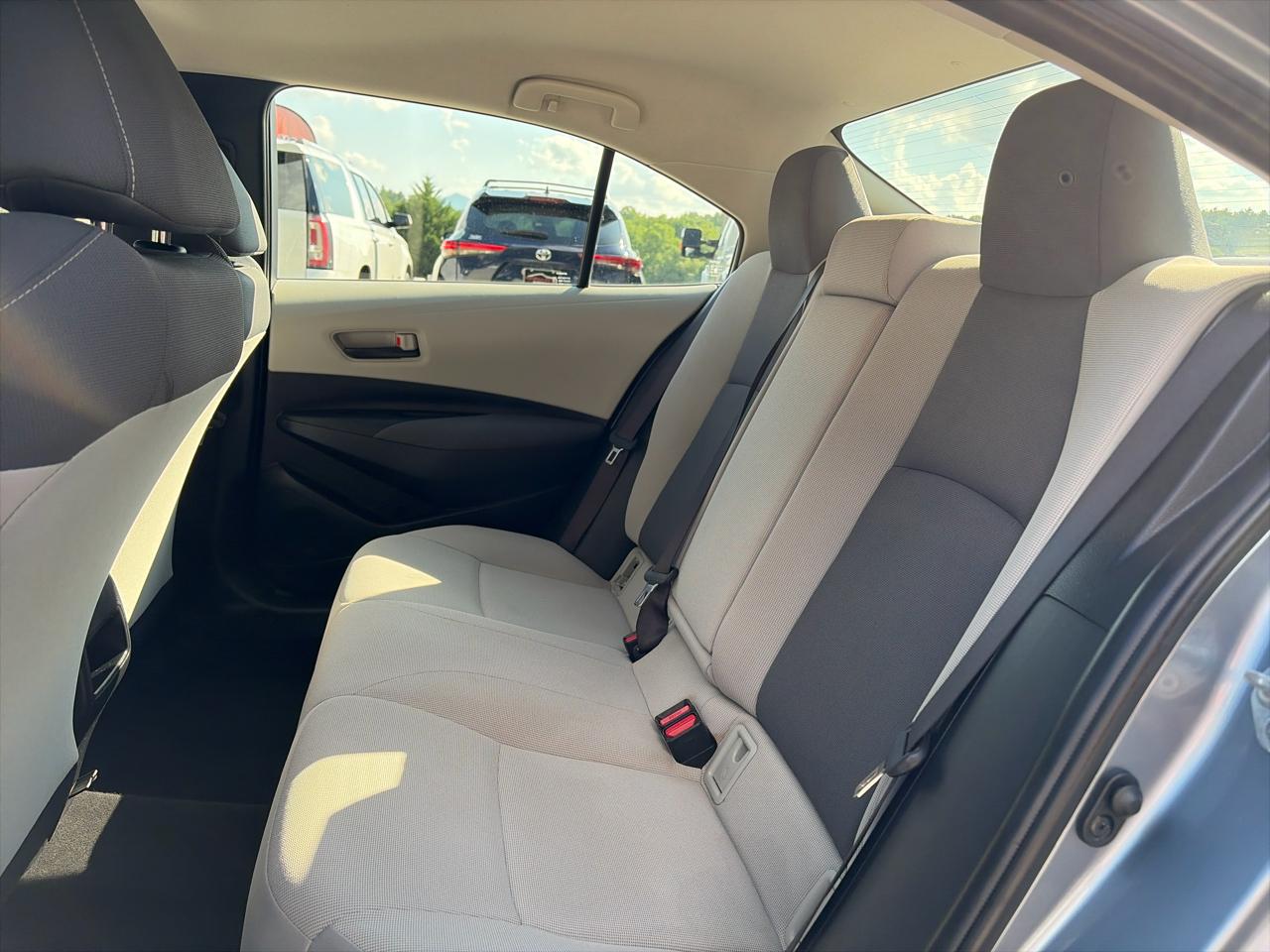 Toyota Corolla LE CVT (Natl) 2022