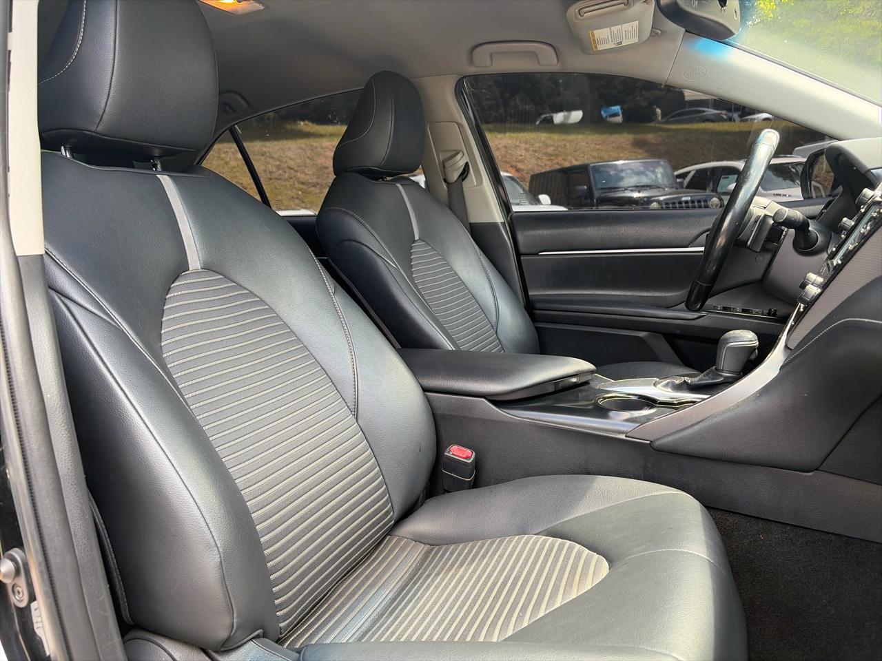 Toyota Camry XLE Auto (Natl) 2019