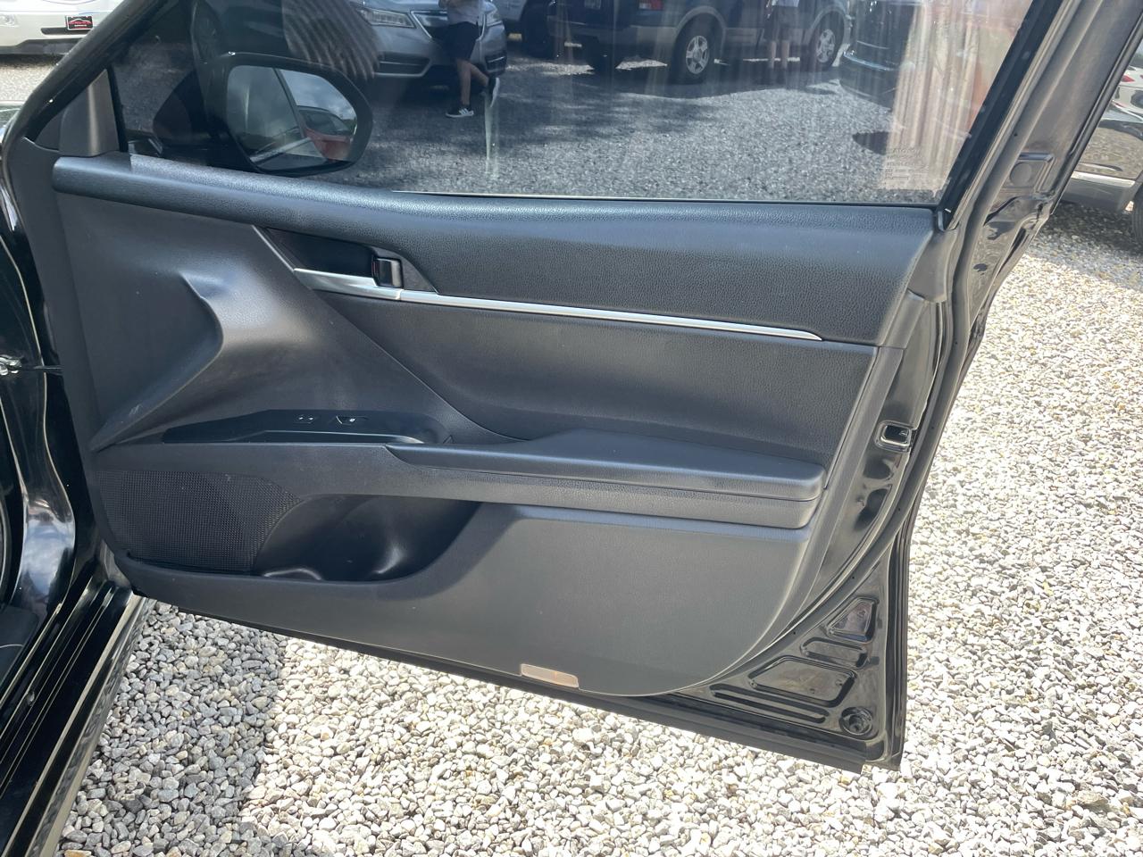 Toyota Camry SE Auto (Natl) 2019