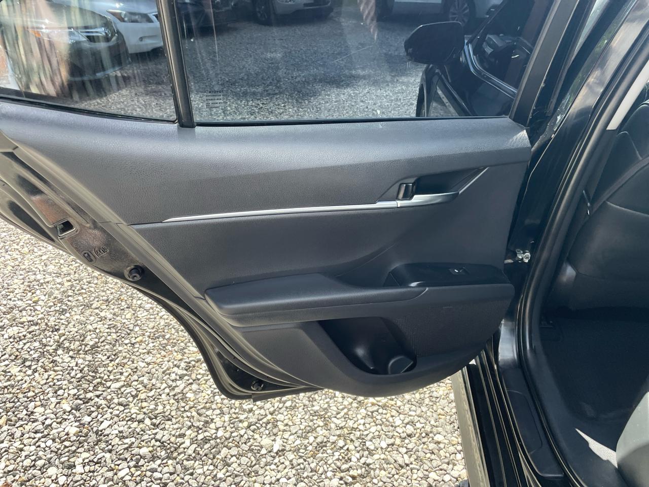 Toyota Camry SE Auto (Natl) 2019