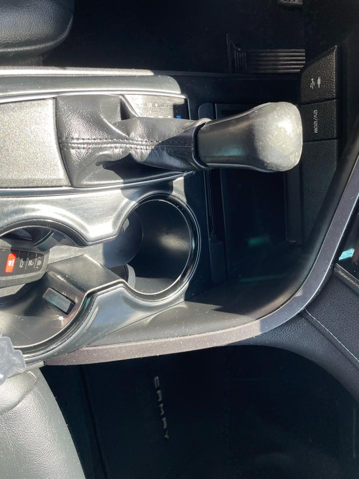 Toyota Camry SE Auto (Natl) 2019