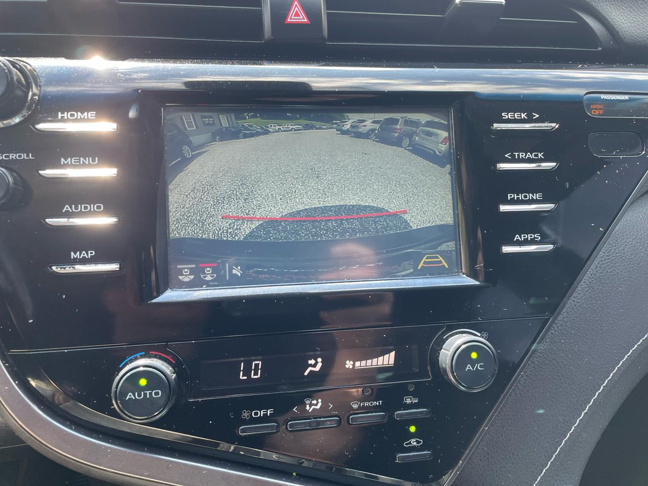Toyota Camry SE Auto (Natl) 2019