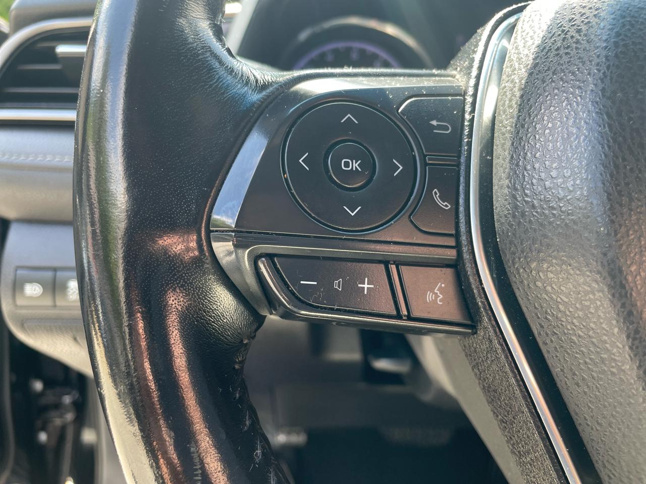 Toyota Camry SE Auto (Natl) 2019