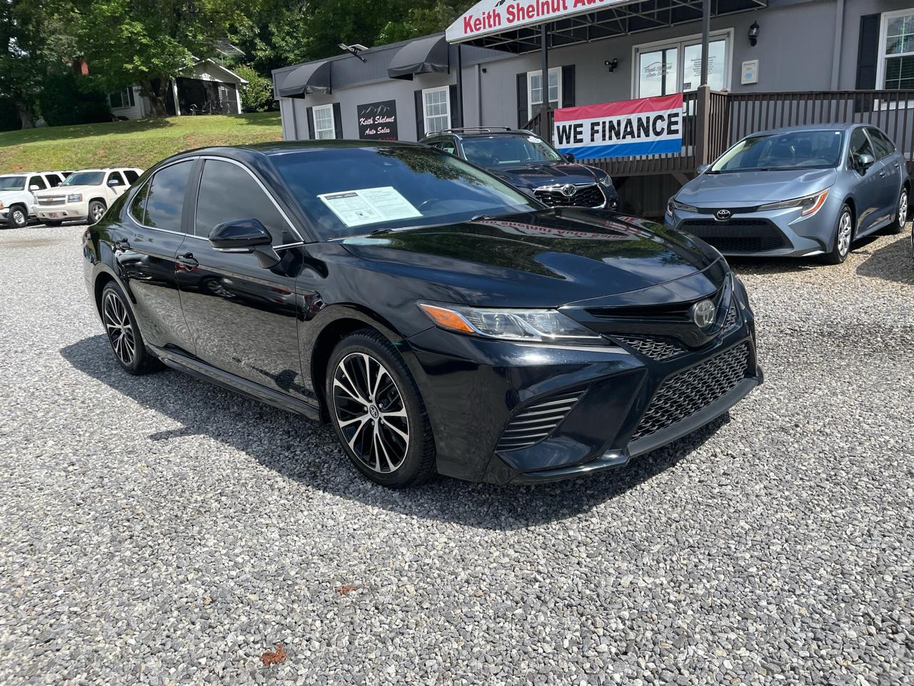 Toyota Camry SE Auto (Natl) 2019