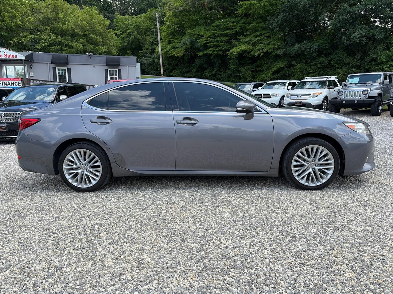 Lexus ES 350 4dr Sdn 2013