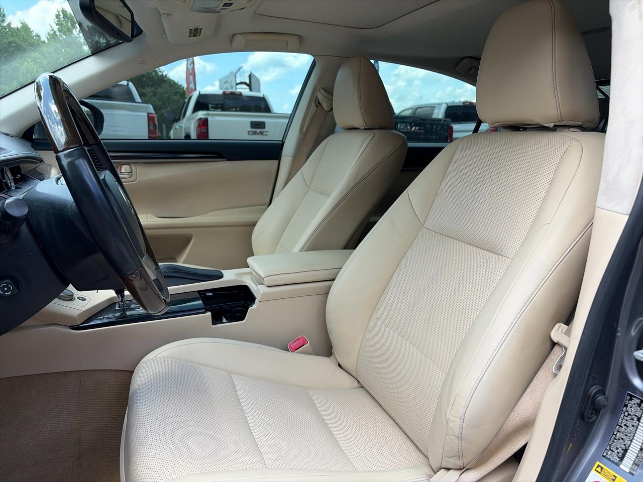 Lexus ES 350 4dr Sdn 2013