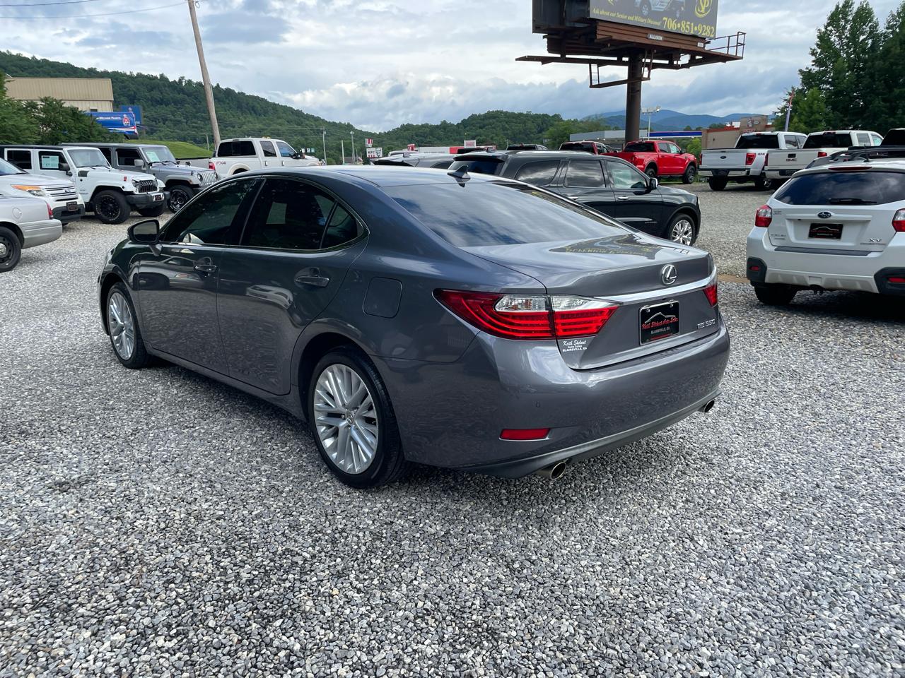 Lexus ES 350 4dr Sdn 2013