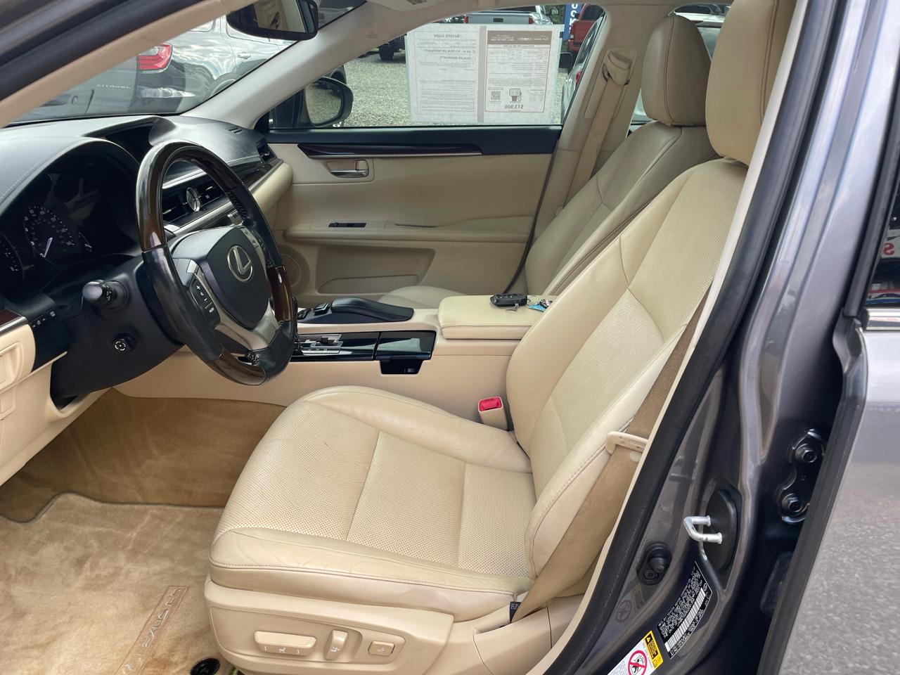 Lexus ES 350 4dr Sdn 2013