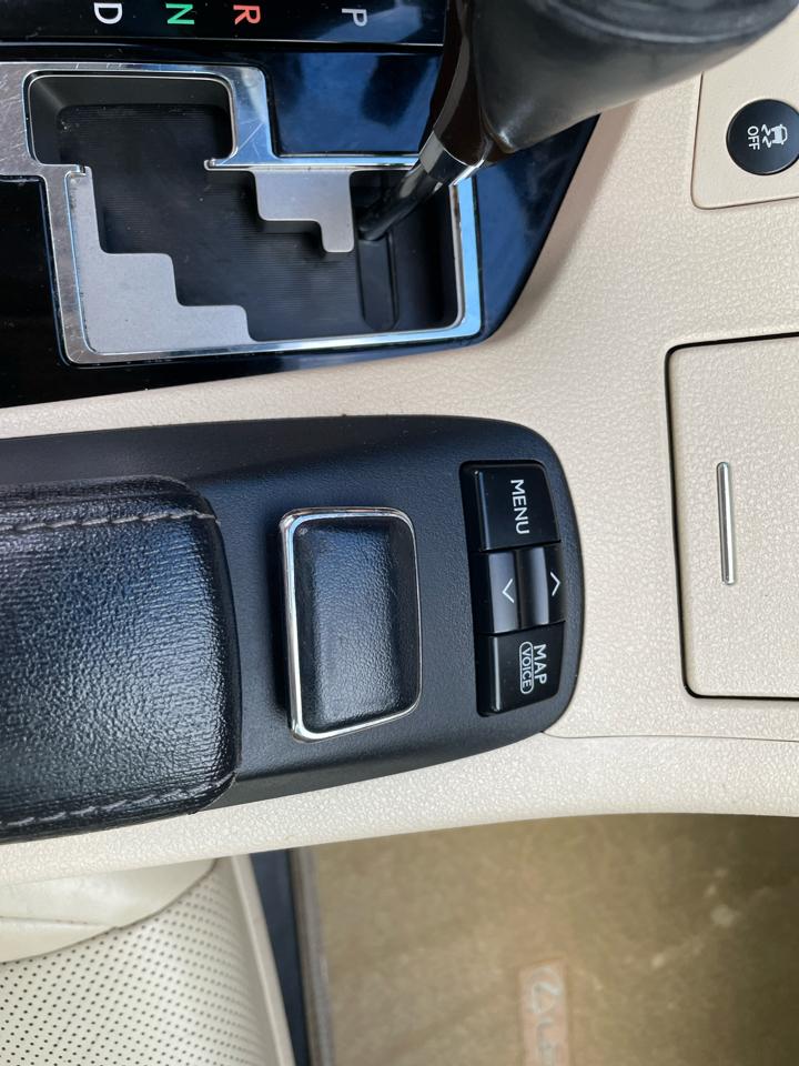 Lexus ES 350 4dr Sdn 2013