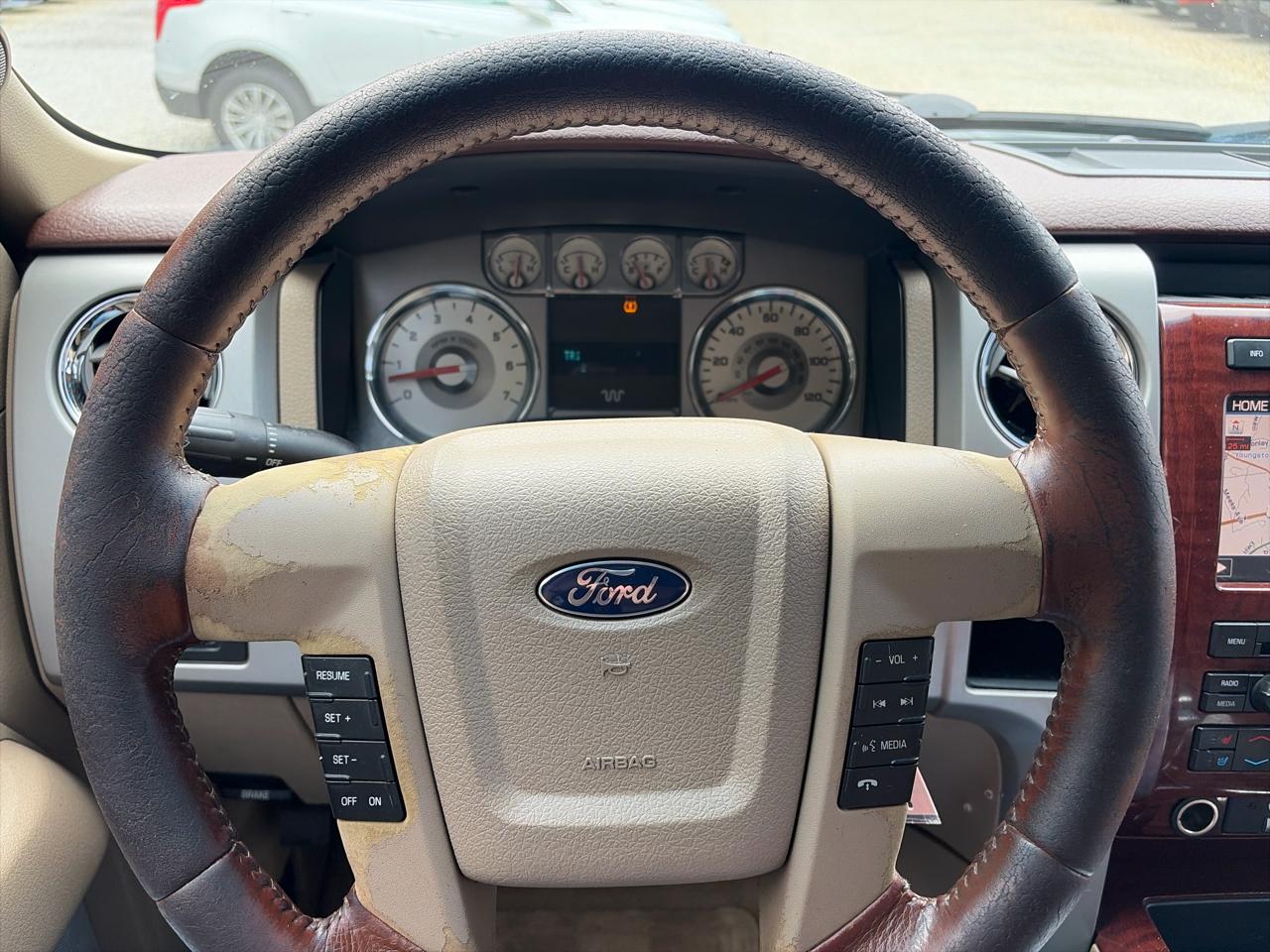 Ford F-150 4WD SuperCrew 145" King Ranch 2010