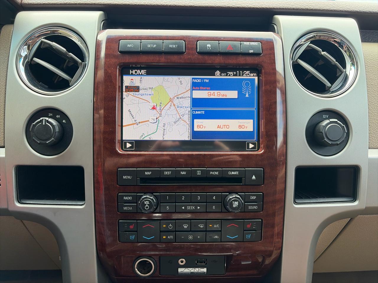 Ford F-150 4WD SuperCrew 145" King Ranch 2010