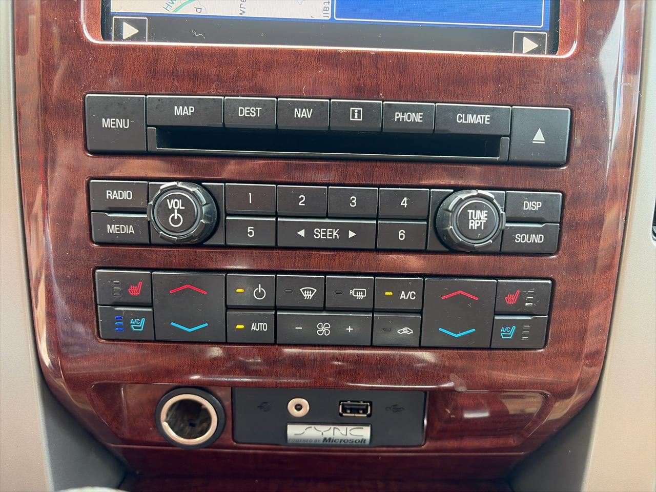 Ford F-150 4WD SuperCrew 145" King Ranch 2010