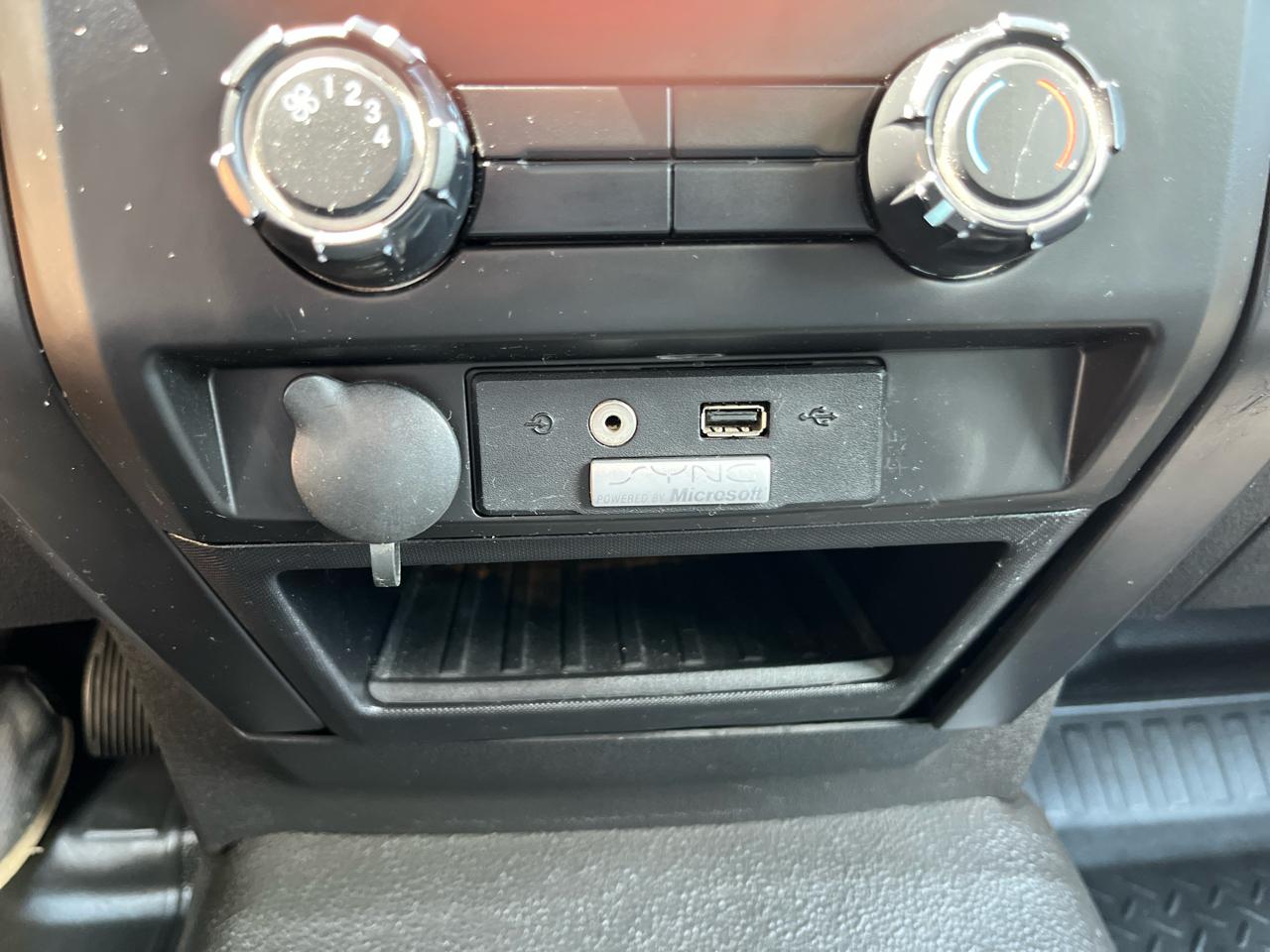 Ford F-150 4WD SuperCrew 145" XL 2014