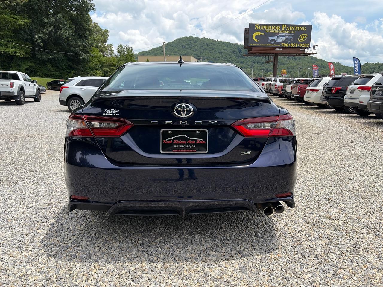 Toyota Camry SE Auto (Natl) 2021