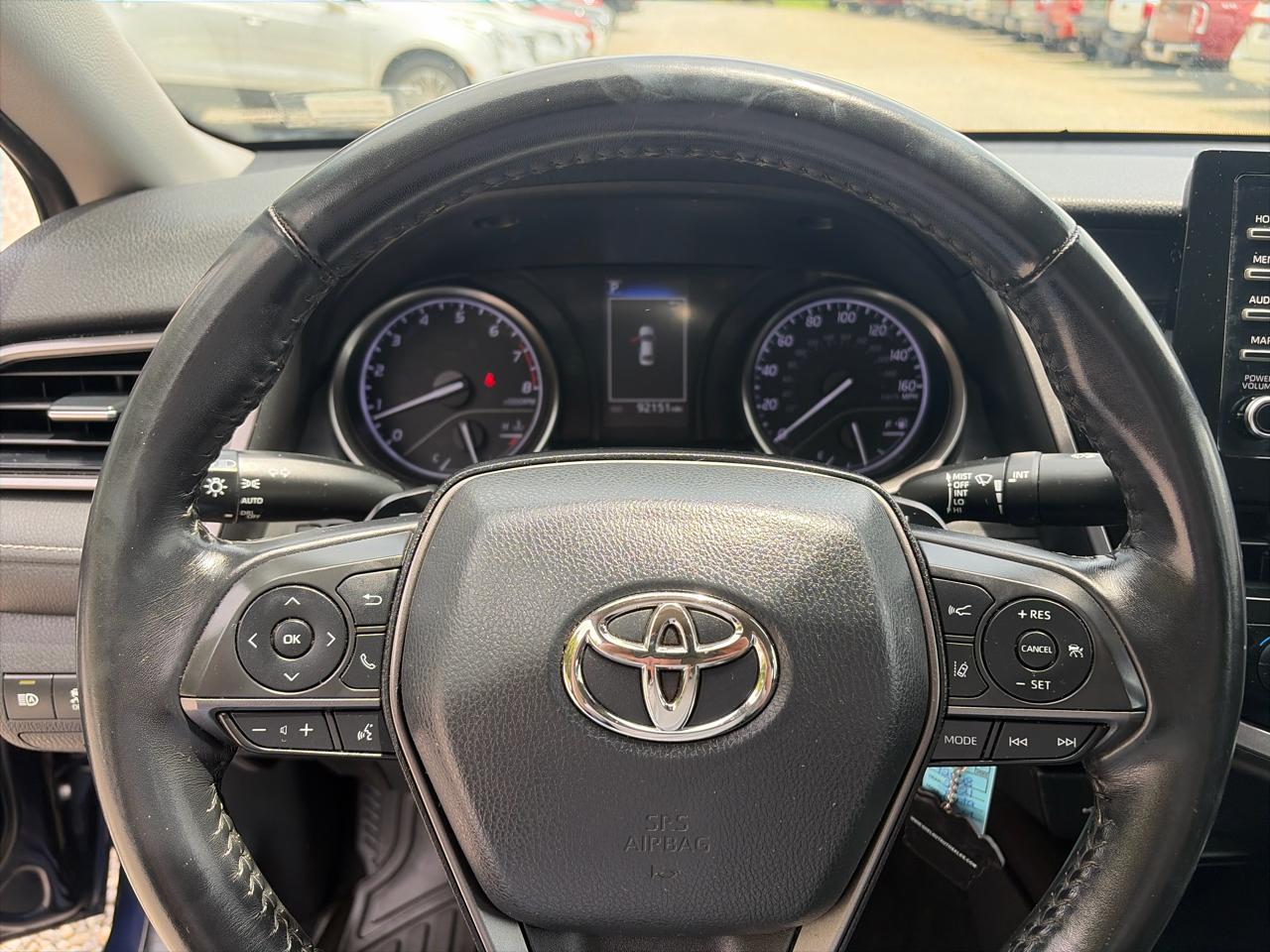 Toyota Camry SE Auto (Natl) 2021