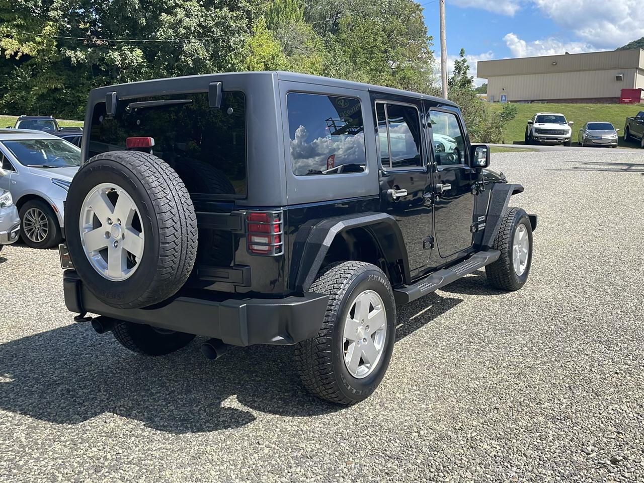 Jeep Wrangler Unlimited 4WD 4dr Sport 2011