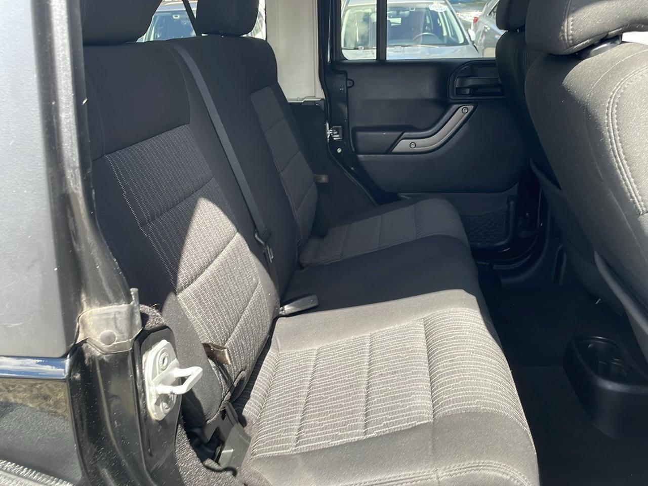 Jeep Wrangler Unlimited 4WD 4dr Sport 2011