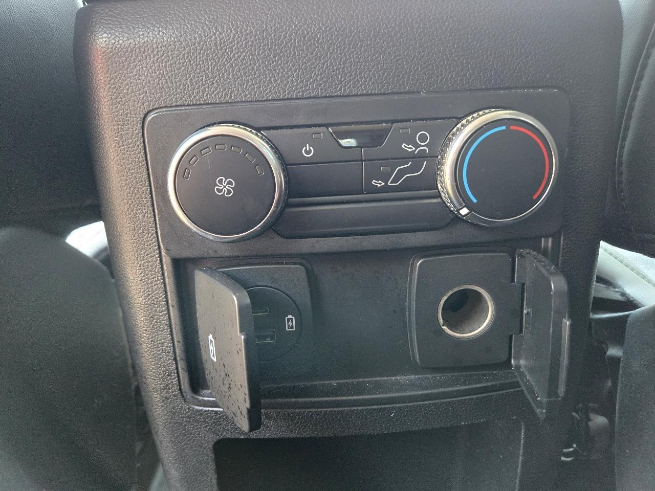 Ford Explorer XLT 2WD 2021