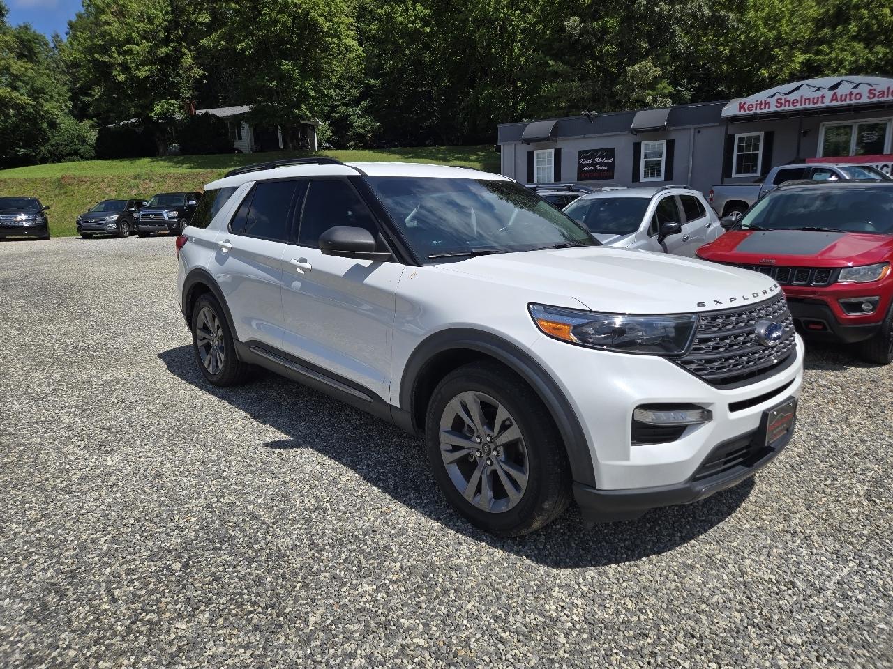 Ford Explorer XLT 2WD 2021
