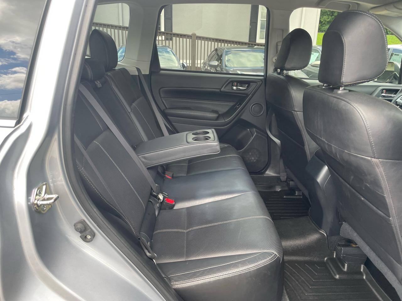 Subaru Forester 2.0XT Touring CVT 2017