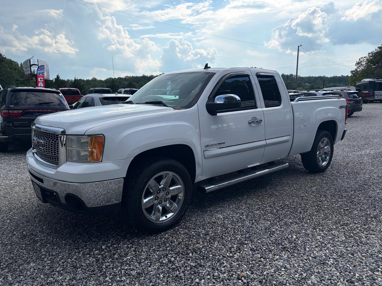 GMC Sierra 1500 4WD Ext Cab 143.5" SLE 2013