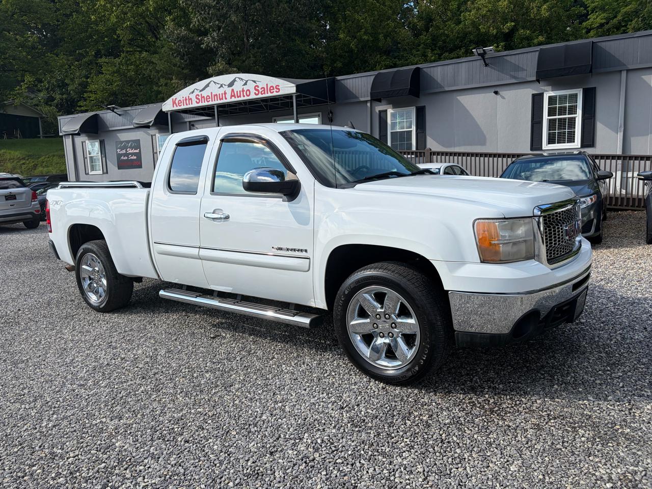 GMC Sierra 1500 4WD Ext Cab 143.5" SLE 2013