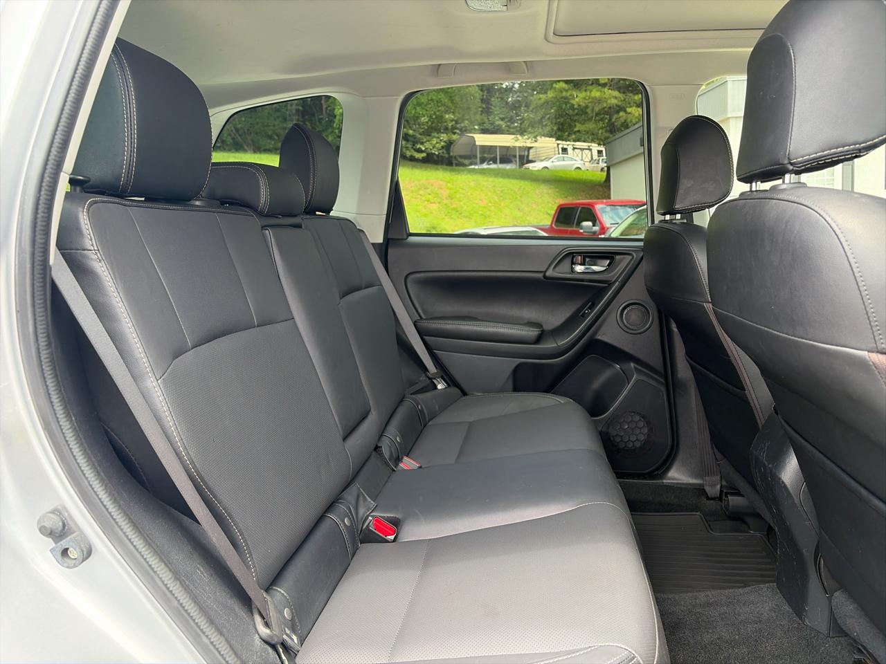 Subaru Forester 2.5i Limited CVT 2018