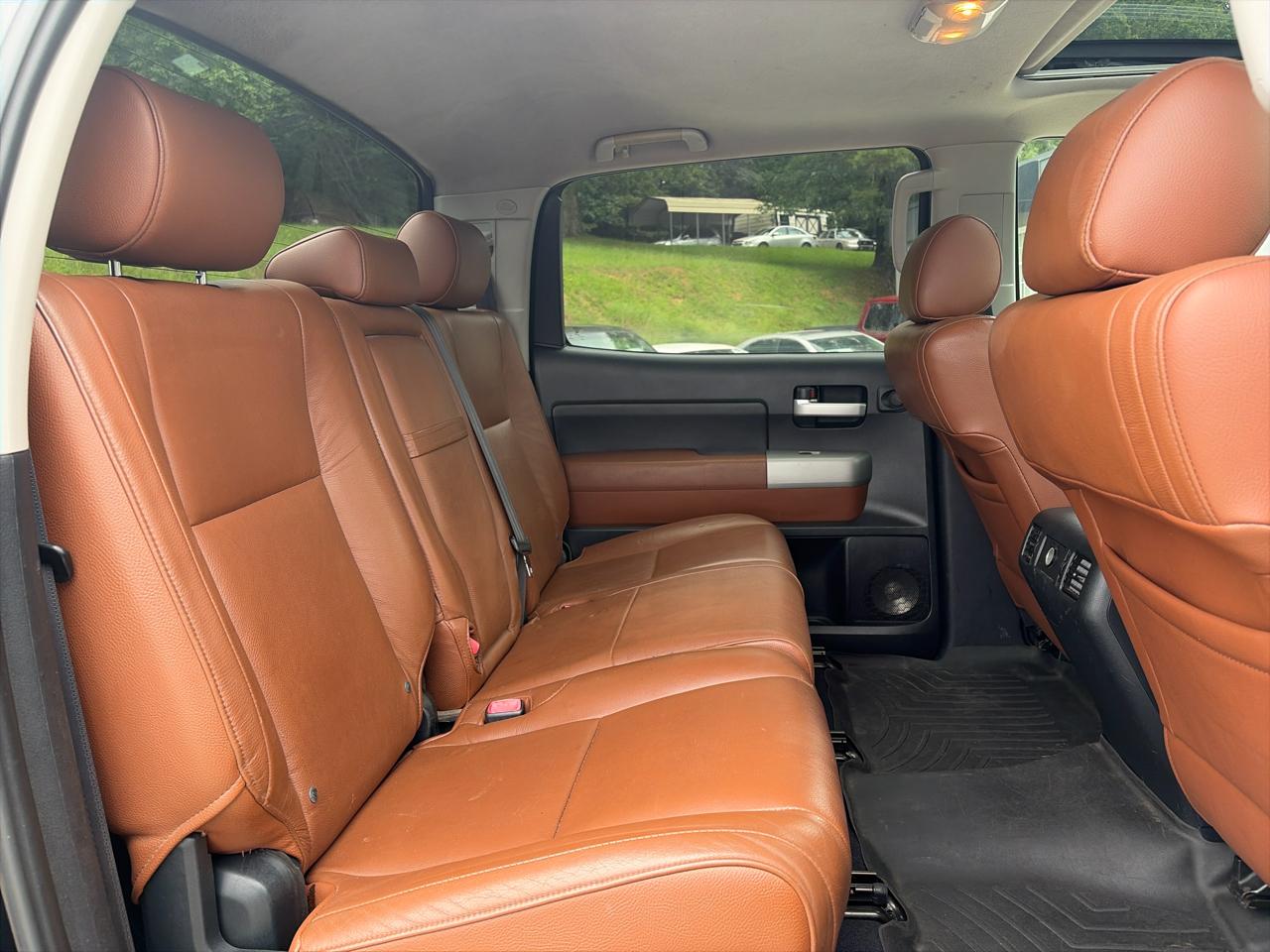 Toyota Tundra 2WD Truck CrewMax 5.7L V8 6-Spd AT LTD (Natl) 2008