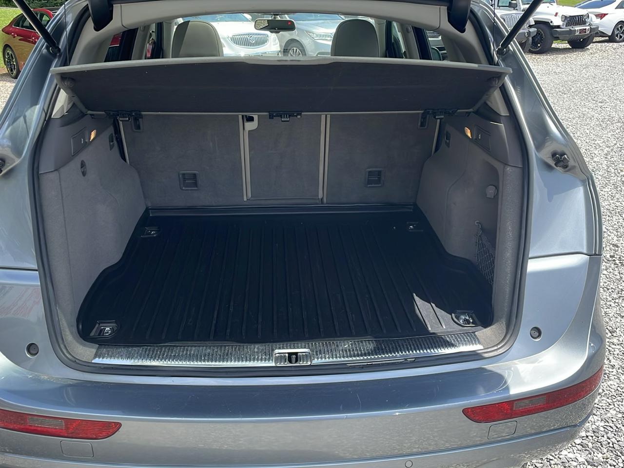 Audi Q5 quattro 4dr Prestige 2010