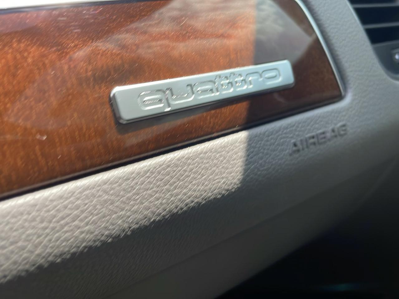Audi Q5 quattro 4dr Prestige 2010
