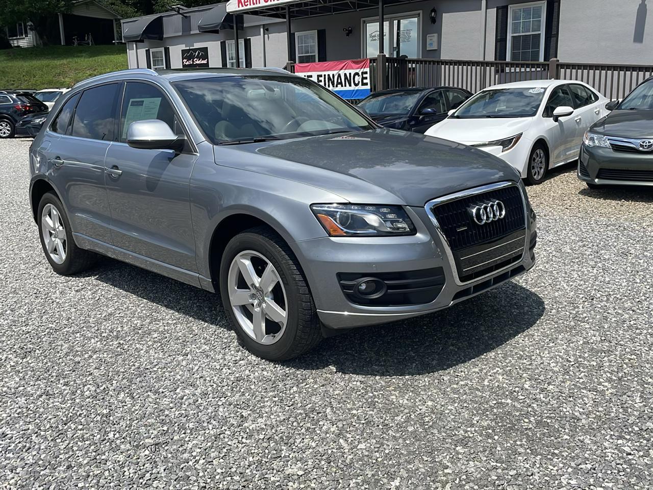 Audi Q5 quattro 4dr Prestige 2010