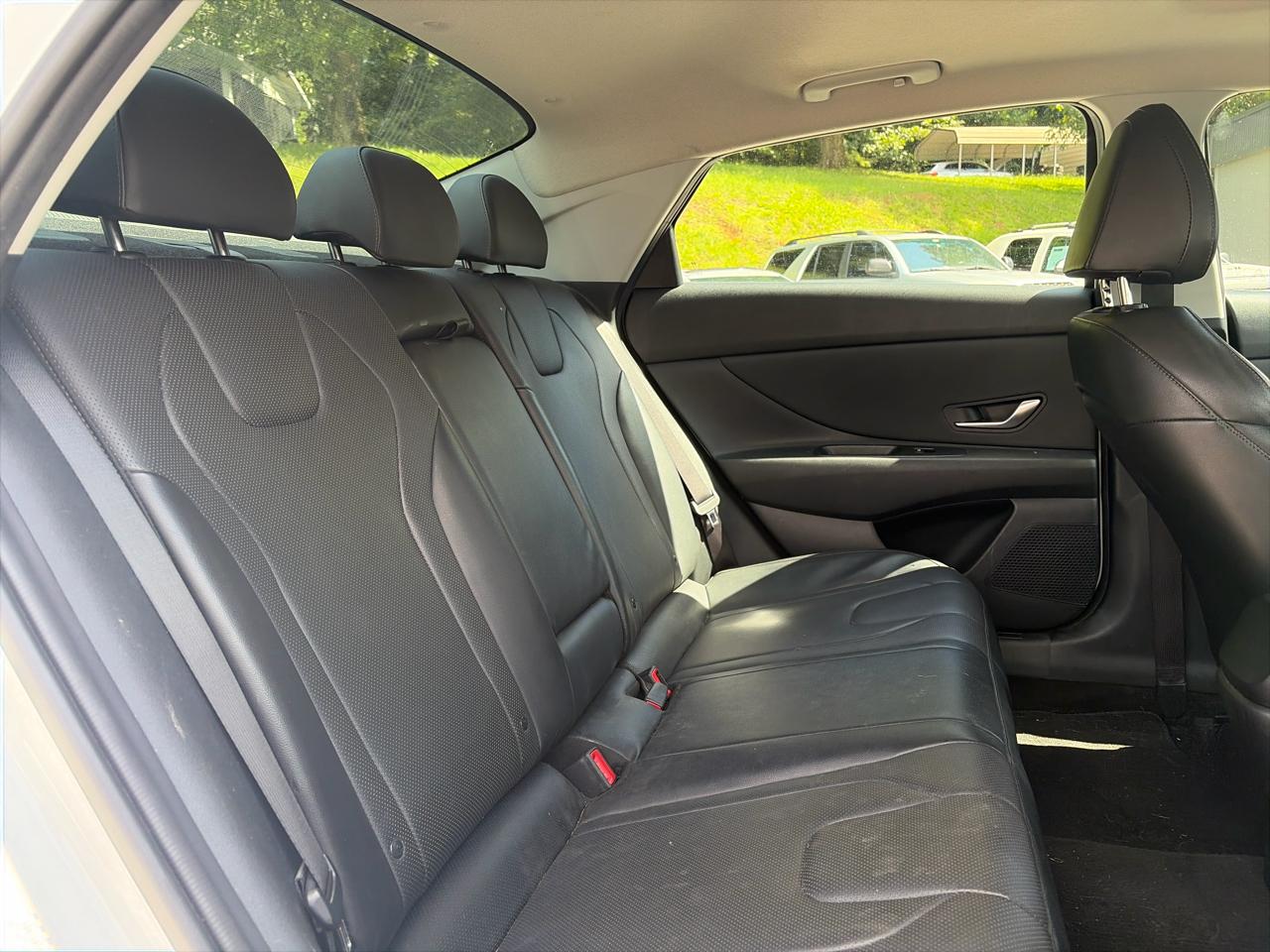 Hyundai Elantra Hybrid Limited DCT 2023