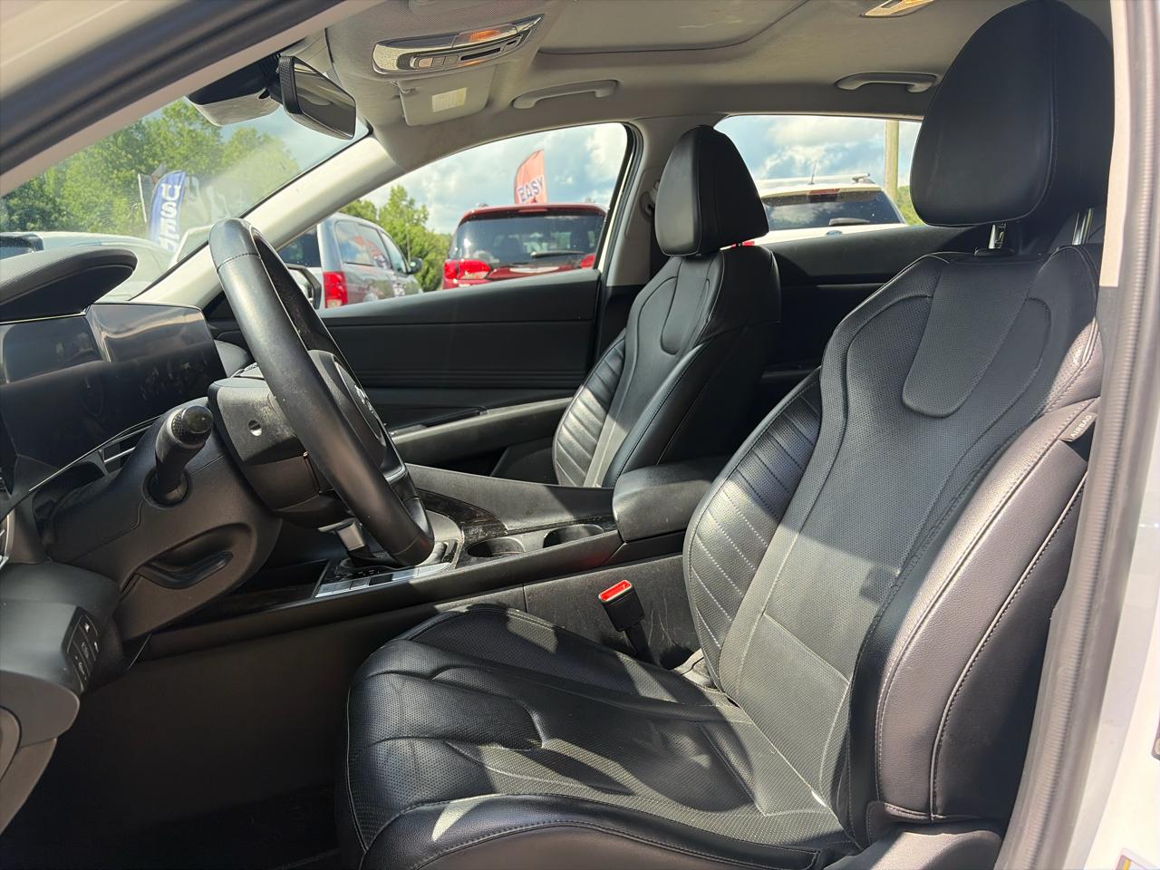 Hyundai Elantra Hybrid Limited DCT 2023