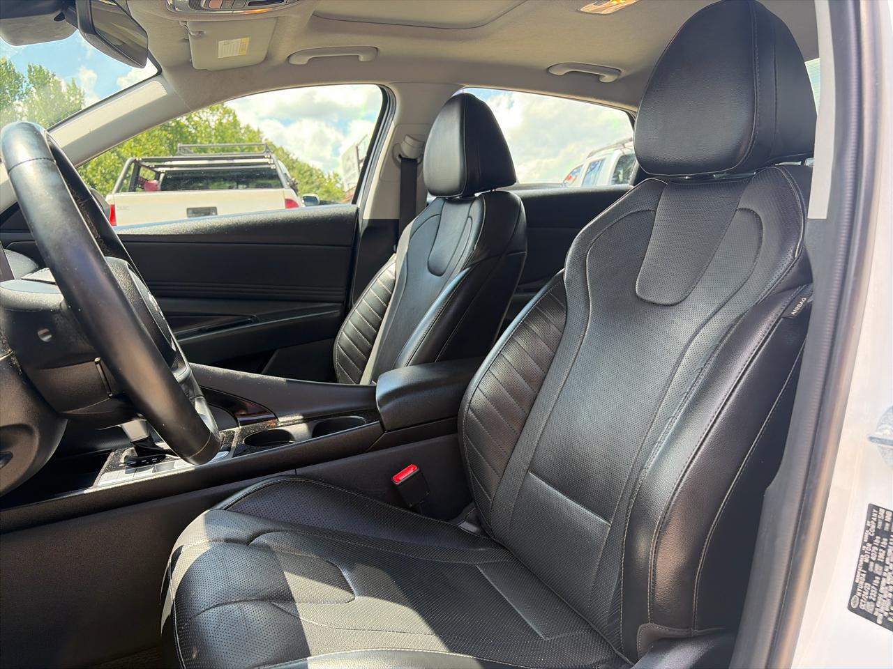 Hyundai Elantra Hybrid Limited DCT 2023