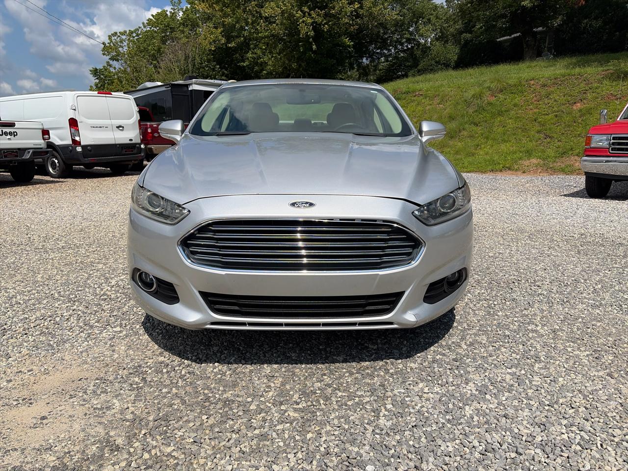 Ford Fusion 4dr Sdn SE FWD 2015