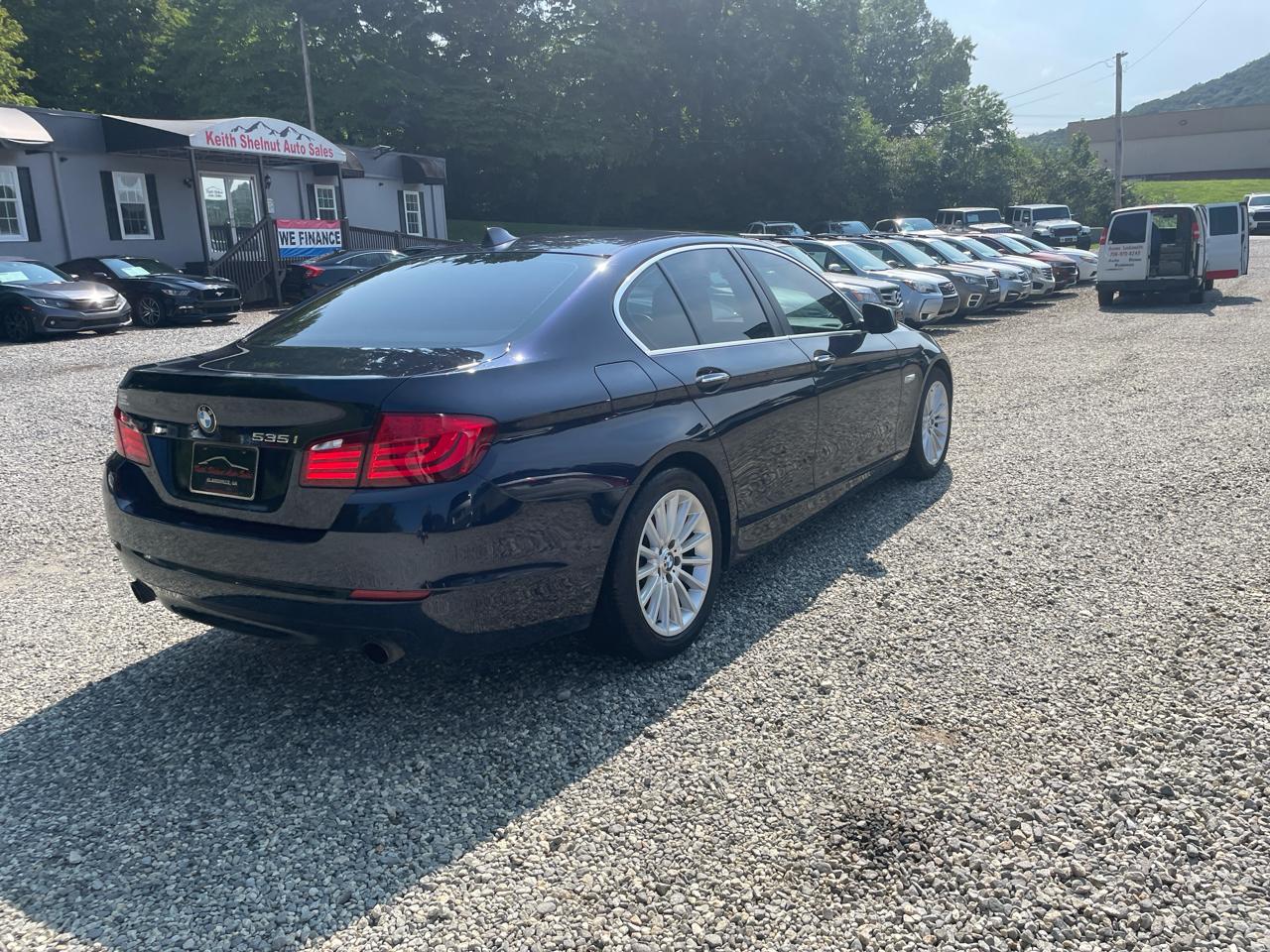 BMW 5 Series 4dr Sdn 535i RWD 2013