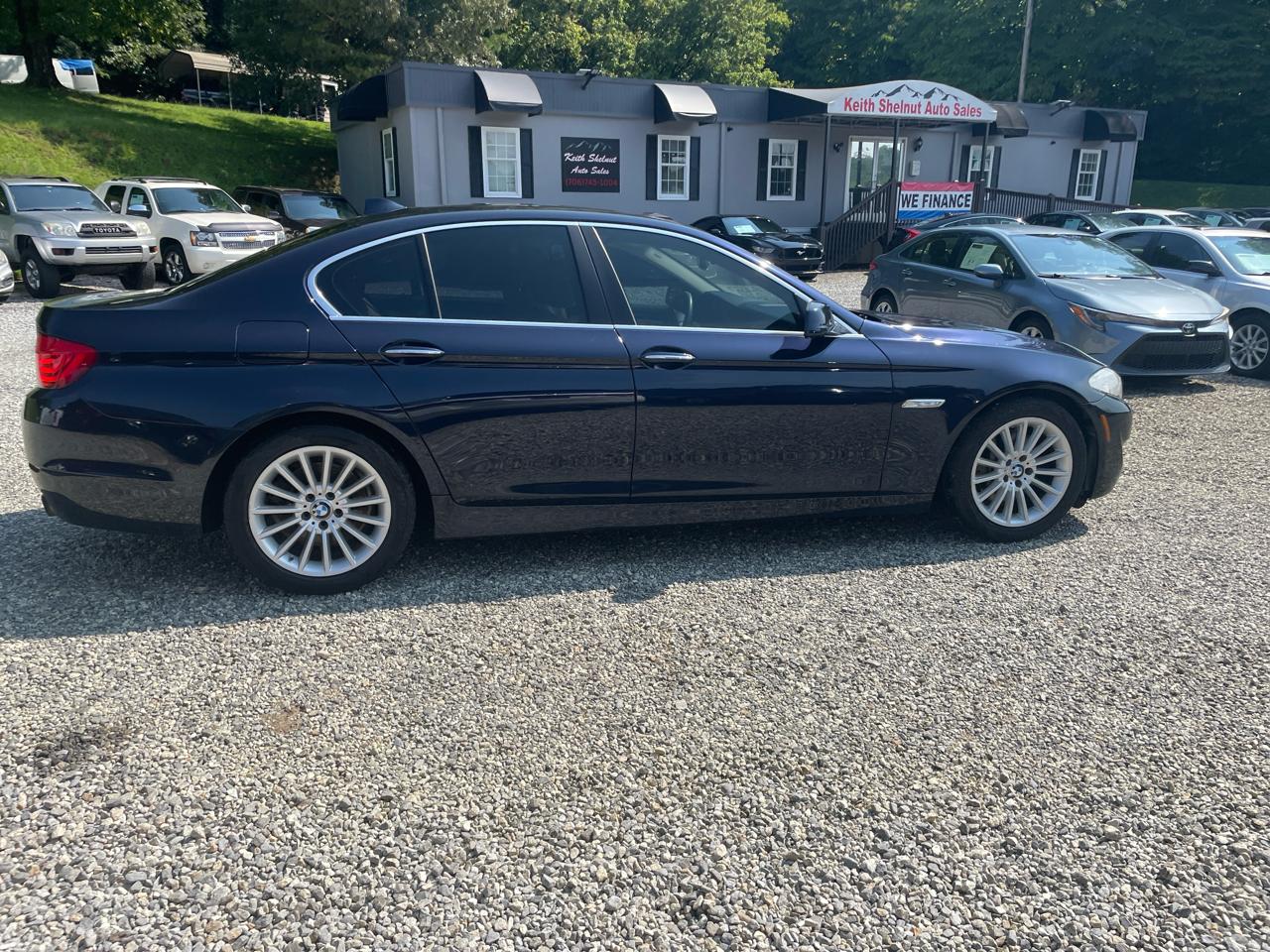 BMW 5 Series 4dr Sdn 535i RWD 2013