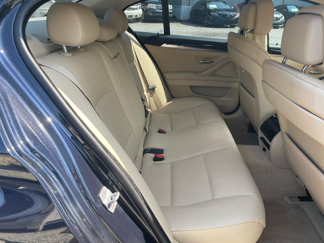 BMW 5 Series 4dr Sdn 535i RWD 2013