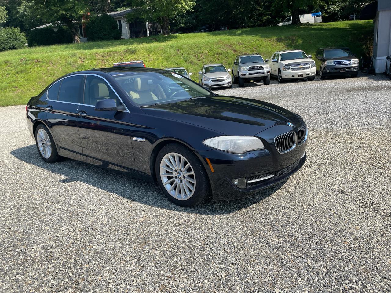 BMW 5 Series 4dr Sdn 535i RWD 2013