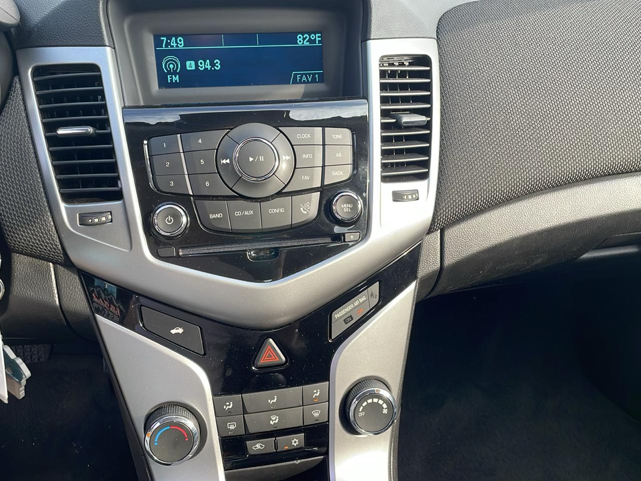 Chevrolet Cruze 4dr Sdn Man 1LT 2015