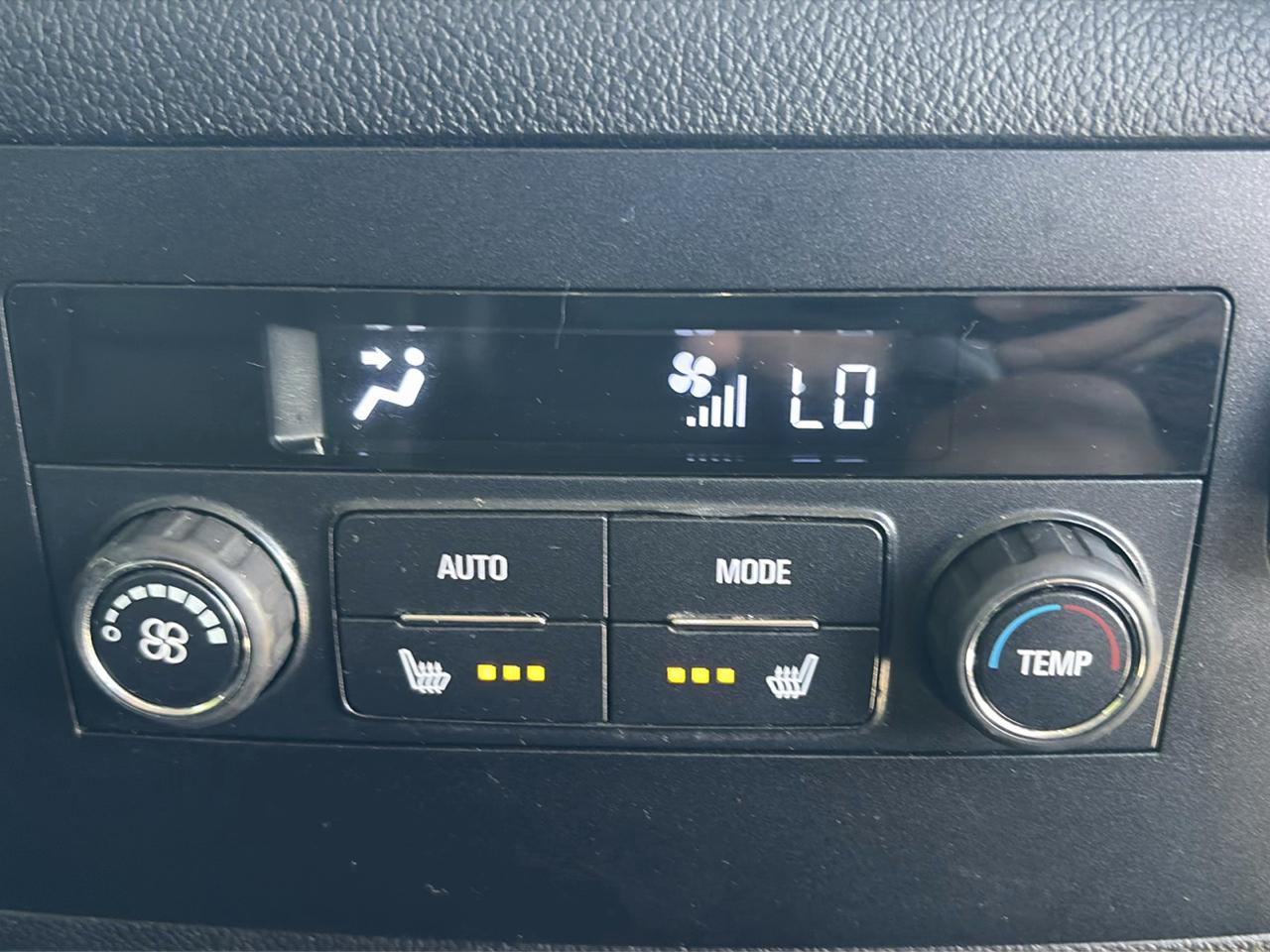 Chevrolet Suburban 4WD 4dr 1500 Premier 2018
