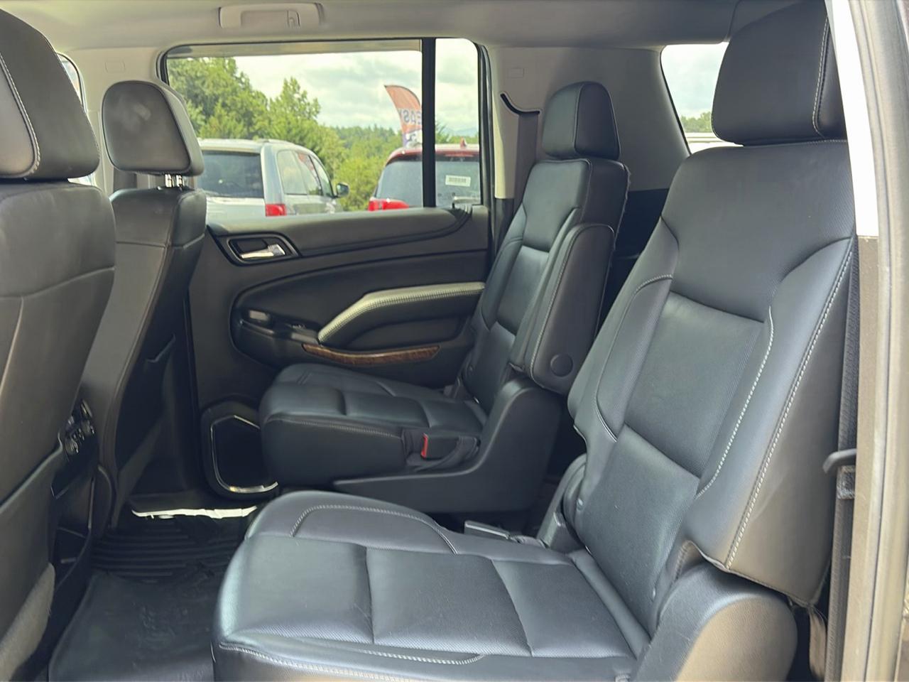 Chevrolet Suburban 4WD 4dr 1500 Premier 2018