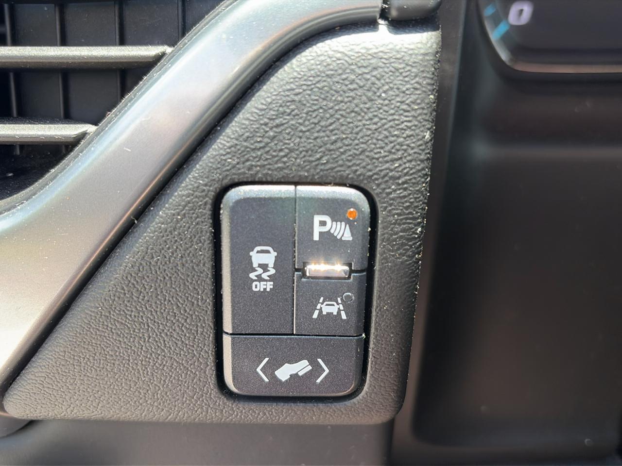Chevrolet Suburban 4WD 4dr 1500 Premier 2018