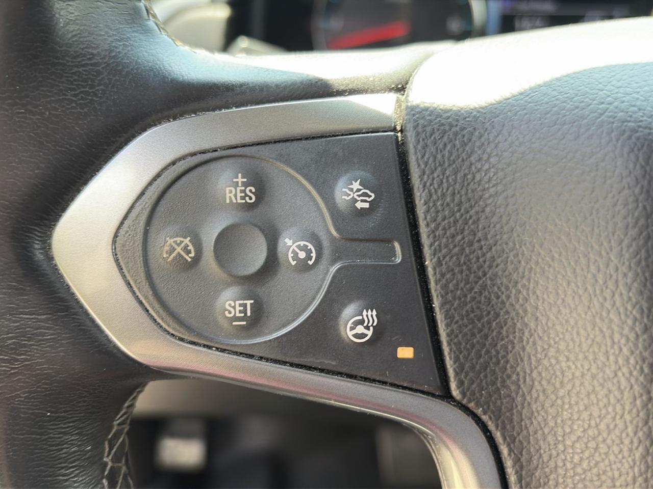 Chevrolet Suburban 4WD 4dr 1500 Premier 2018