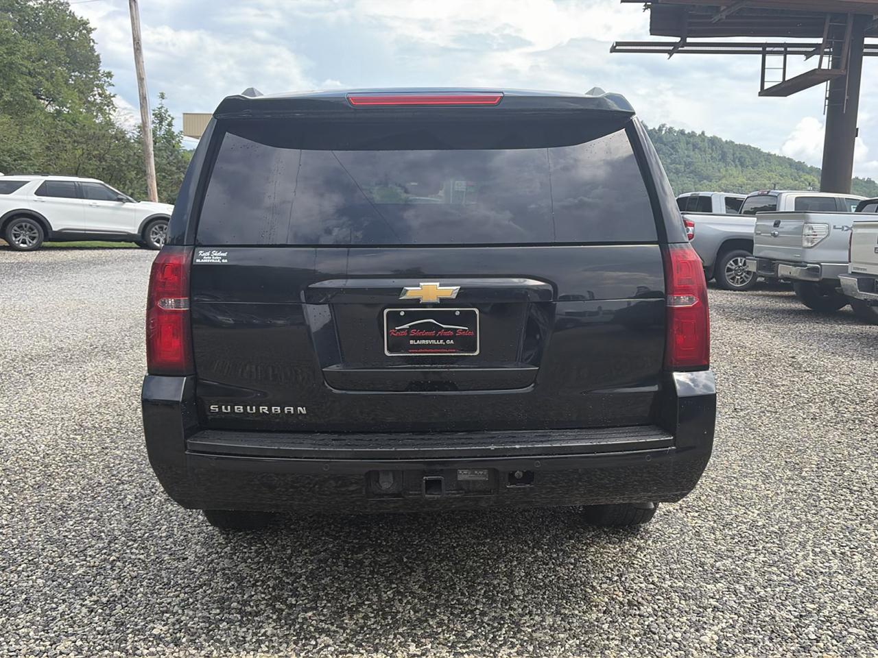 Chevrolet Suburban 4WD 4dr 1500 LT 2019