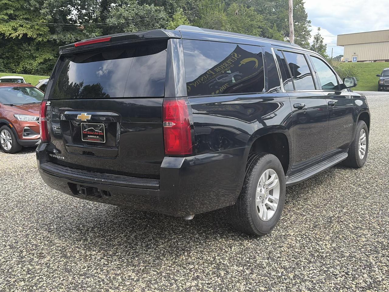 Chevrolet Suburban 4WD 4dr 1500 LT 2019