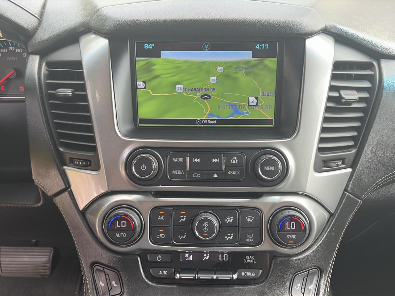 Chevrolet Suburban 4WD 4dr 1500 LT 2019