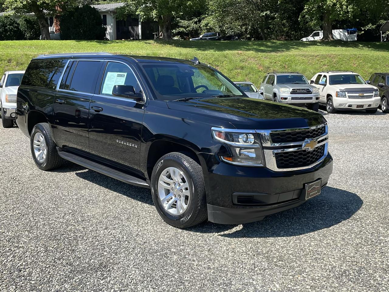 Chevrolet Suburban photo 34