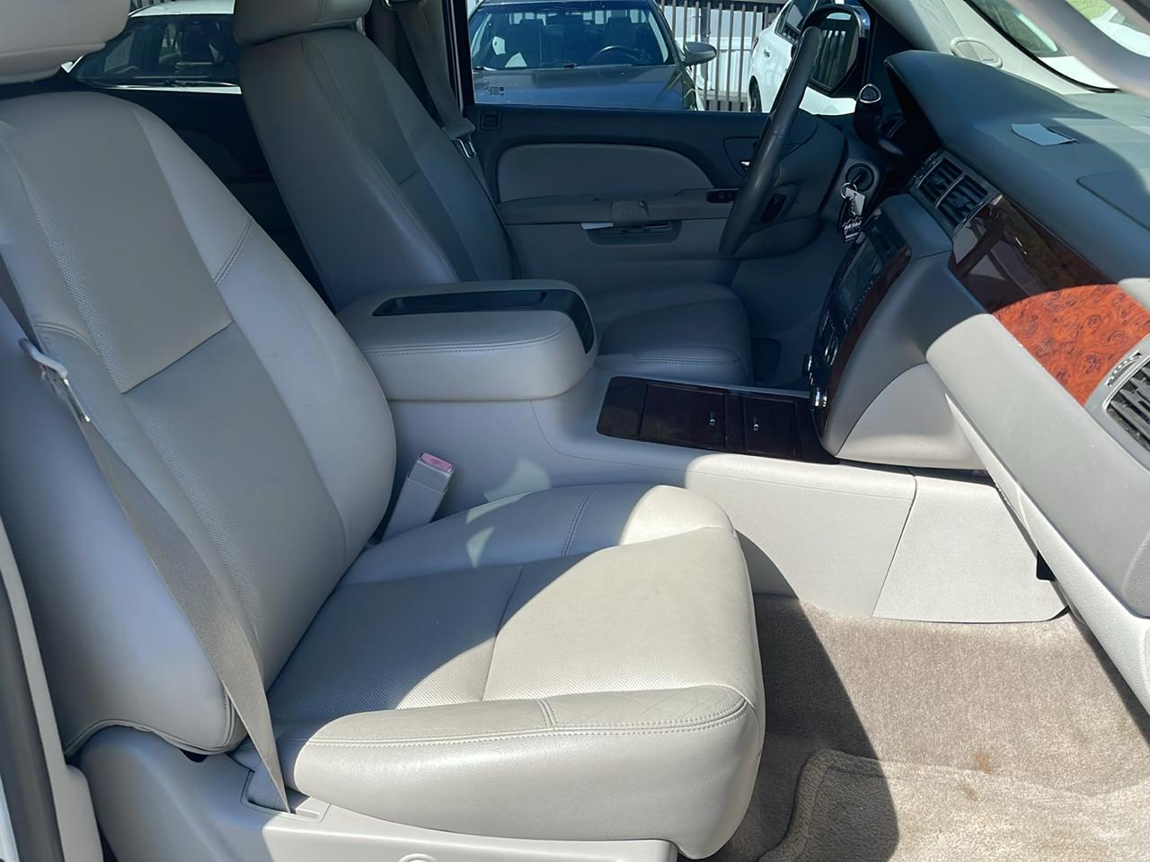 Chevrolet Tahoe 4WD 4dr LTZ 2014