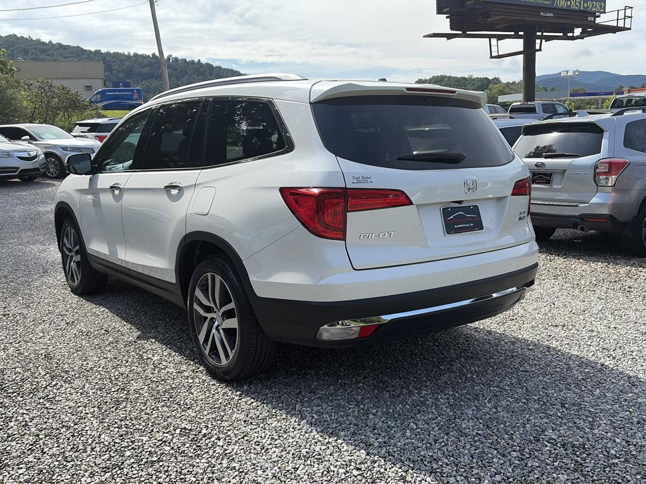 Honda Pilot Elite AWD 2017